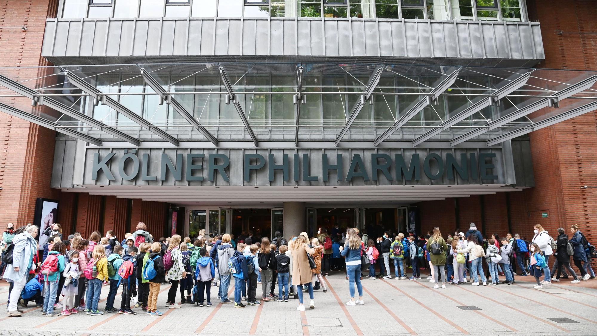 Der Eingang der Philharmonie.