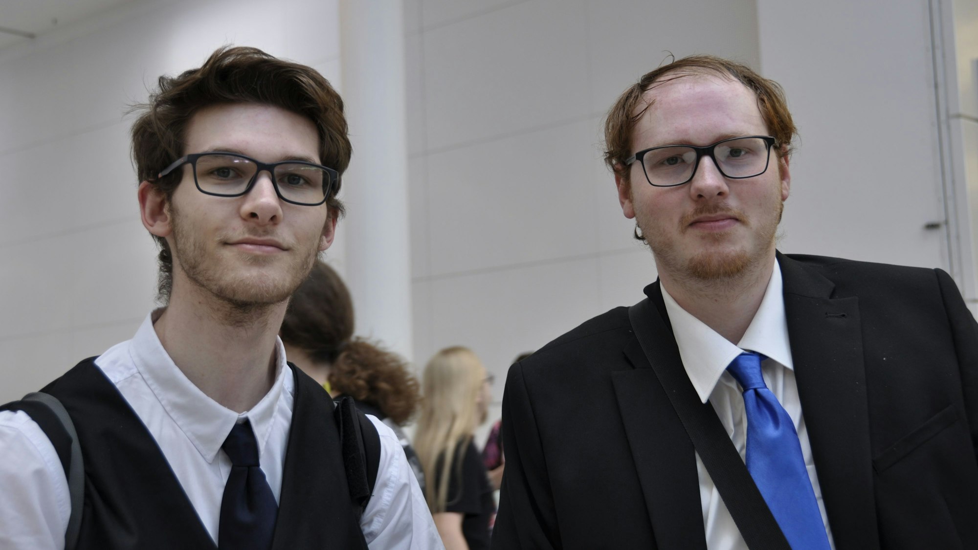 Auf der Gamescom 2024 in Köln beantworten Menschen aus der Gen Z typische Boomer-Fragen zu Gaming und co. Zudem wird ein Cosplay-Quiz umgesetzt.