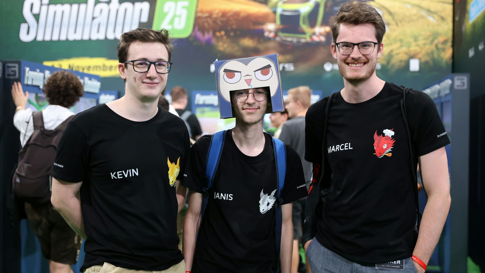 22.08.2024
Köln:
Computerspielemesse Gamescom in Köln: Personen aus der Gen-Z erklären Boomern die Gamescom
Kevin, Janis und Marcel, Dungeon Tinker
Foto: Martina Goyert
