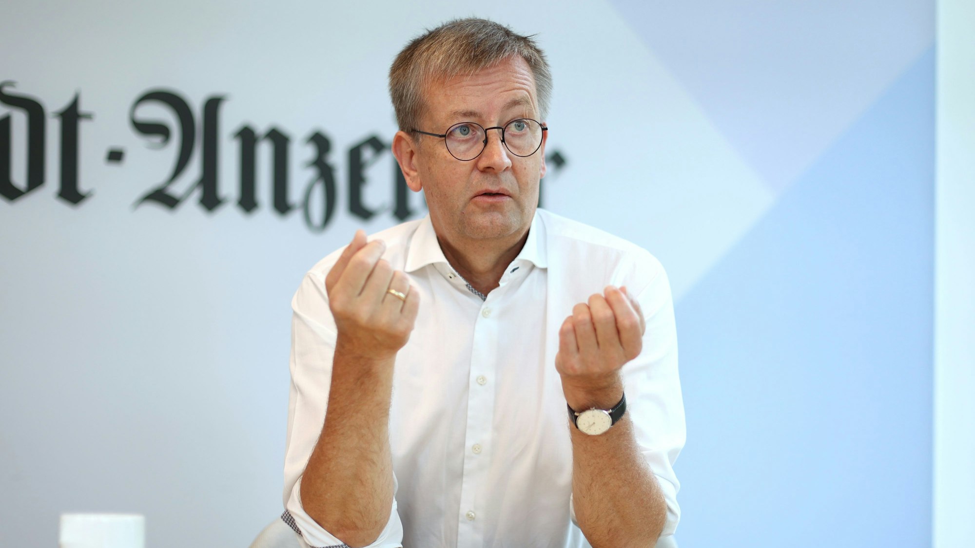 21.08.2024
Köln: 
IV mit dem Bundesdrogenbeauftragten Burkhard Blienert
Foto: Martina Goyert