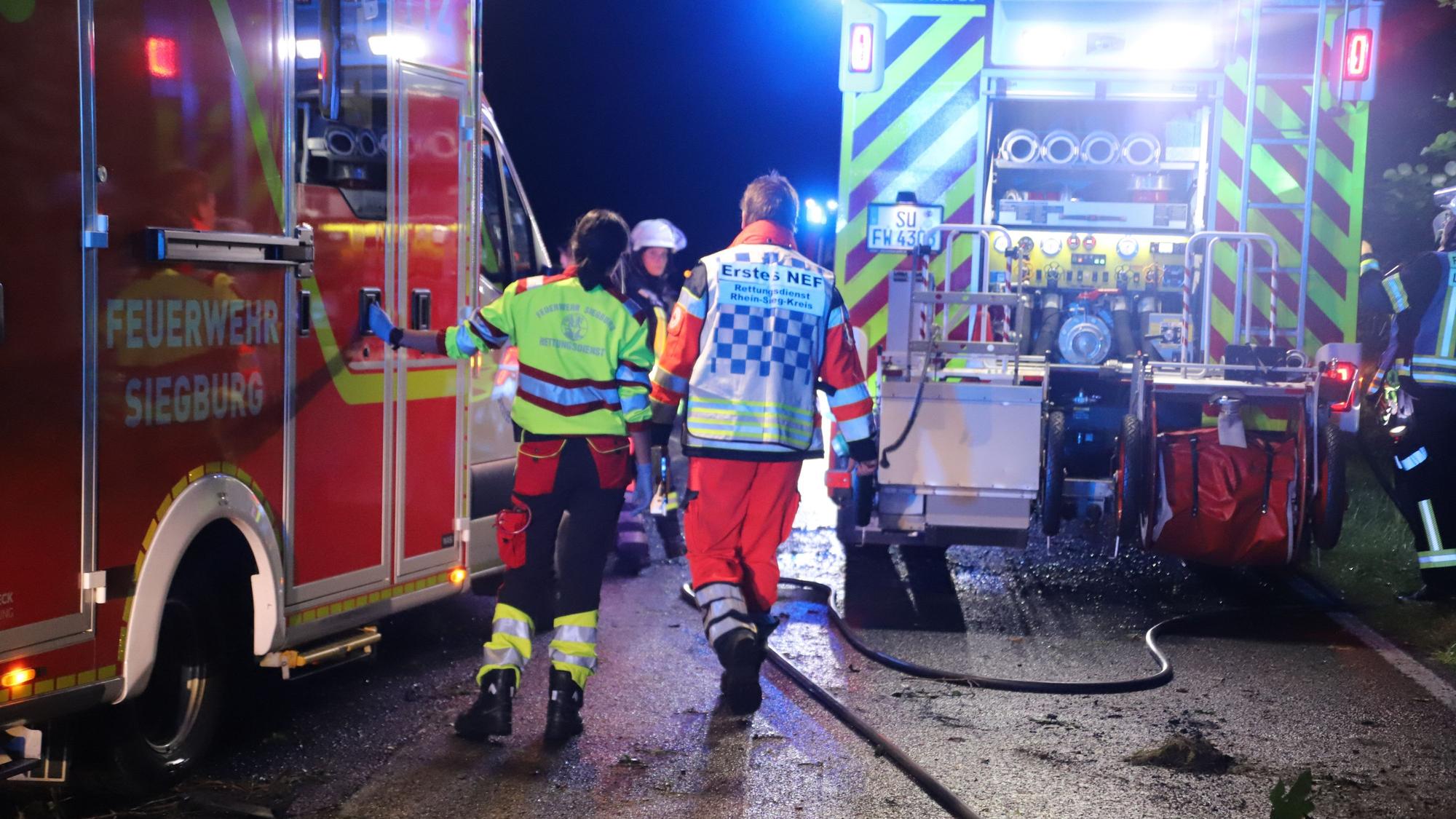 Die Besatzungen von vier Rettungswagen und zwei Notärzte kümmerten sich um die Patienten.