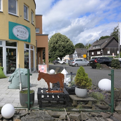 Das Foto zeigt einen Blick auf die Wipperfürther Straße in Kürten