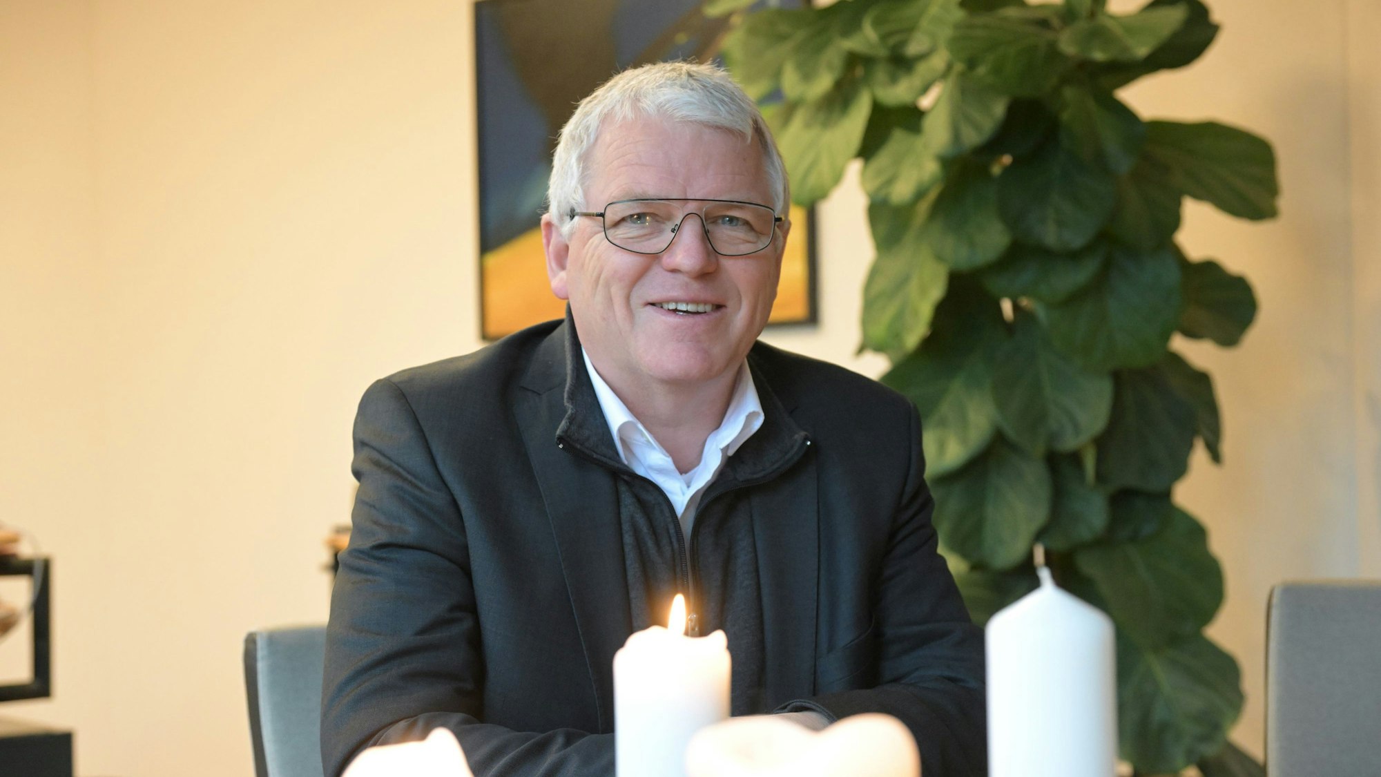 Das Foto zeigt Bürgermeister Willi Heider