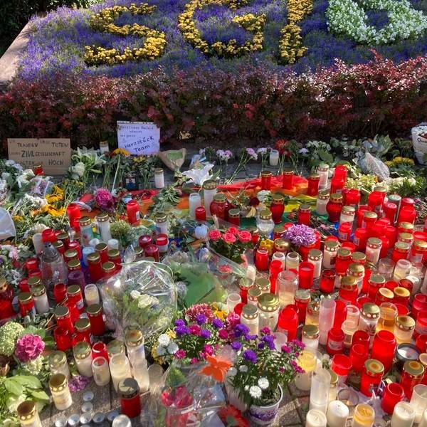 Blumen für die Opfer in Solingen.