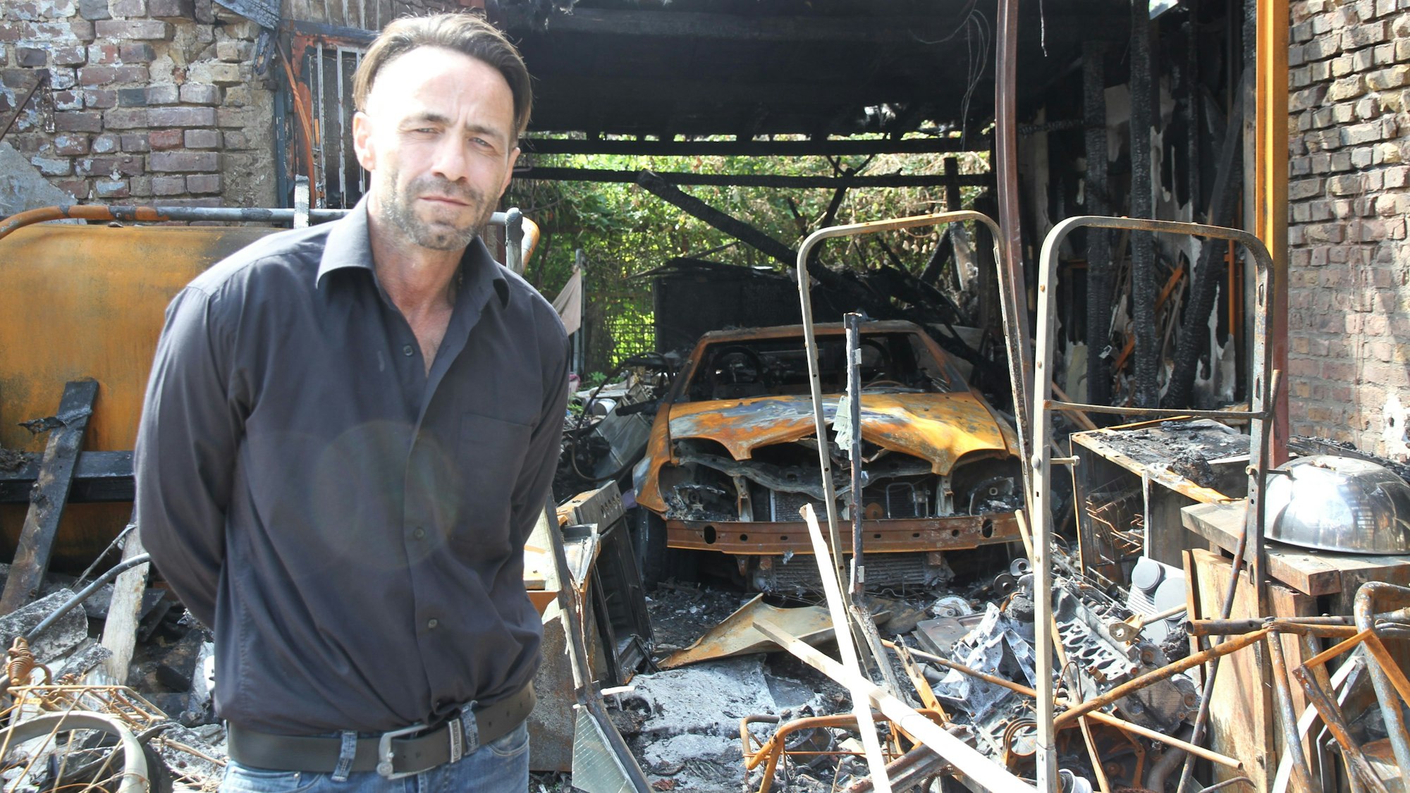 Das Haus von Mevlüt Sönmez an der Siegstraße in Troisdorf-Bergheim ist abgebrannt.