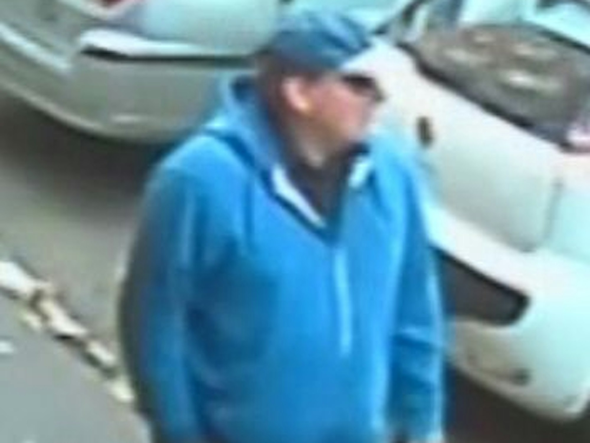 Nach diesem mutmaßlichen Serienbankräuber fahndet die Polizei Köln seit 22 Jahren.