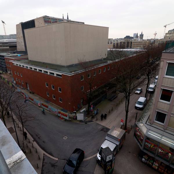 Blick auf die Baustelle am Offenbachplatz