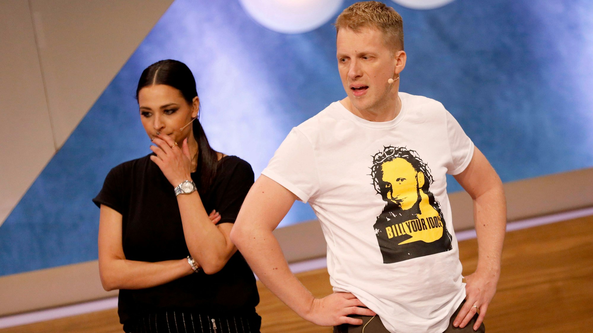 Oliver Pocher und seine Ex-Ehefrau Amira Aly im TV-Studio.