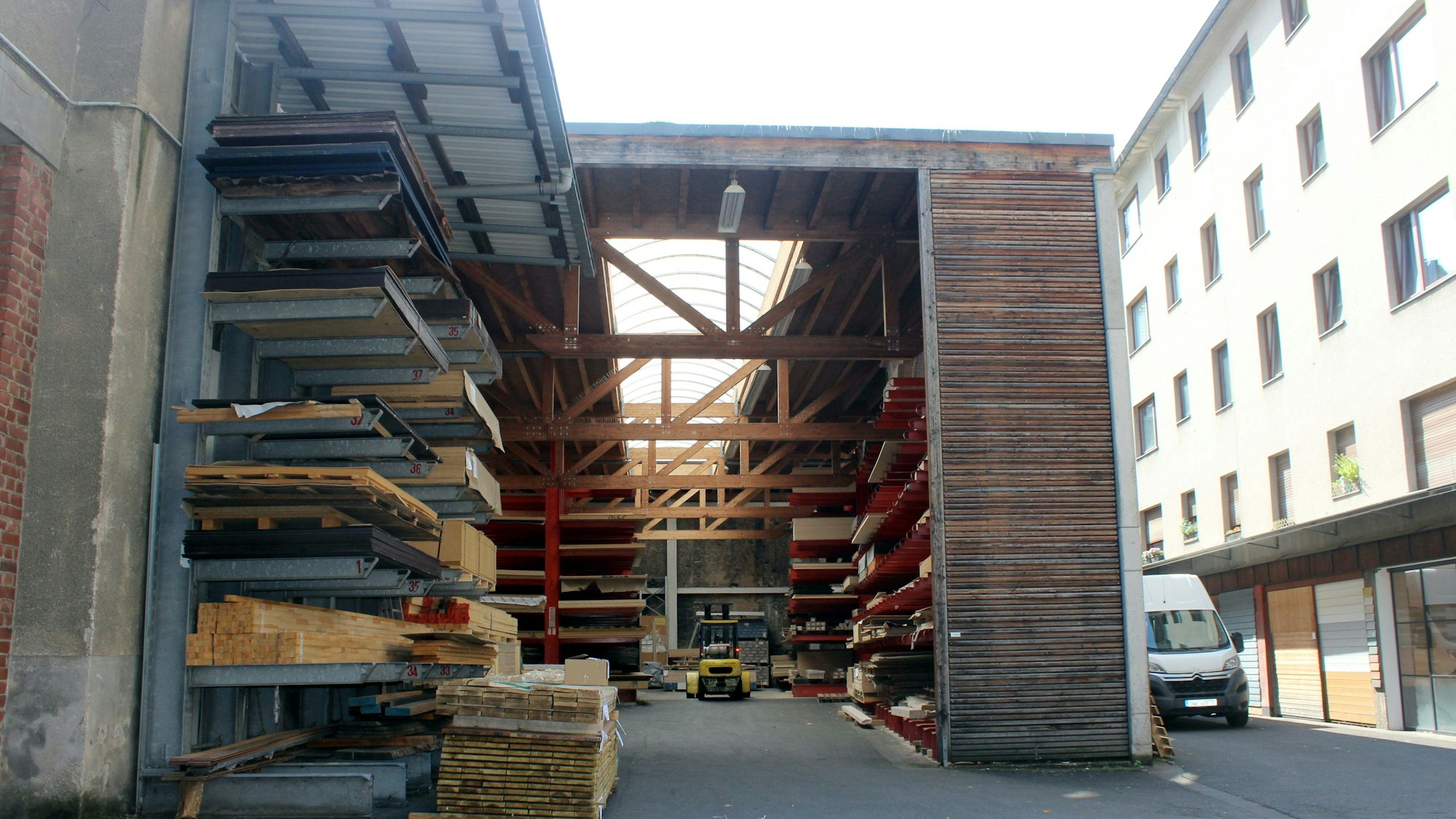 Auf dem Gelände der Holzhandlung Theodor Schumacher ist in den vergangenen 2000 Jahren viel passiert.