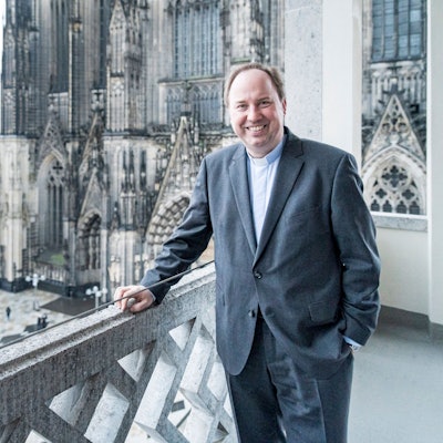 27.01.2021, Köln:
Köln-Gespräch mit Stadtdechant Robert Kleine im Domforum in der Kölner Innenstadt.
Stadtdechant Msgr. Robert Kleine repräsentiert die katholische Kirche in der Stadt Köln. In seinem Amt sorgt er für einen Interessensausgleich zwischen den Gemeinden im Stadtdekanat und dem Erzbischof. Er ist außerdem der erste Ansprechpartner der Kirche für die Stadt Köln.
Mirrwoch 27. Januar 2021
Aufgenommen am: 27.01.2021
Foto: Alexander Roll (Staff)