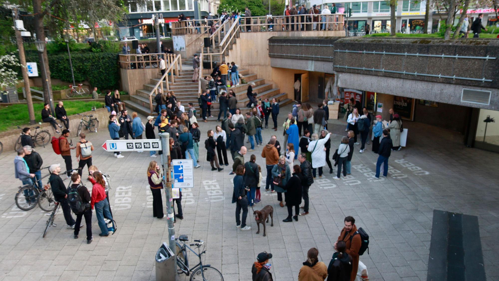 Die Holztreppe am Ebertplatz