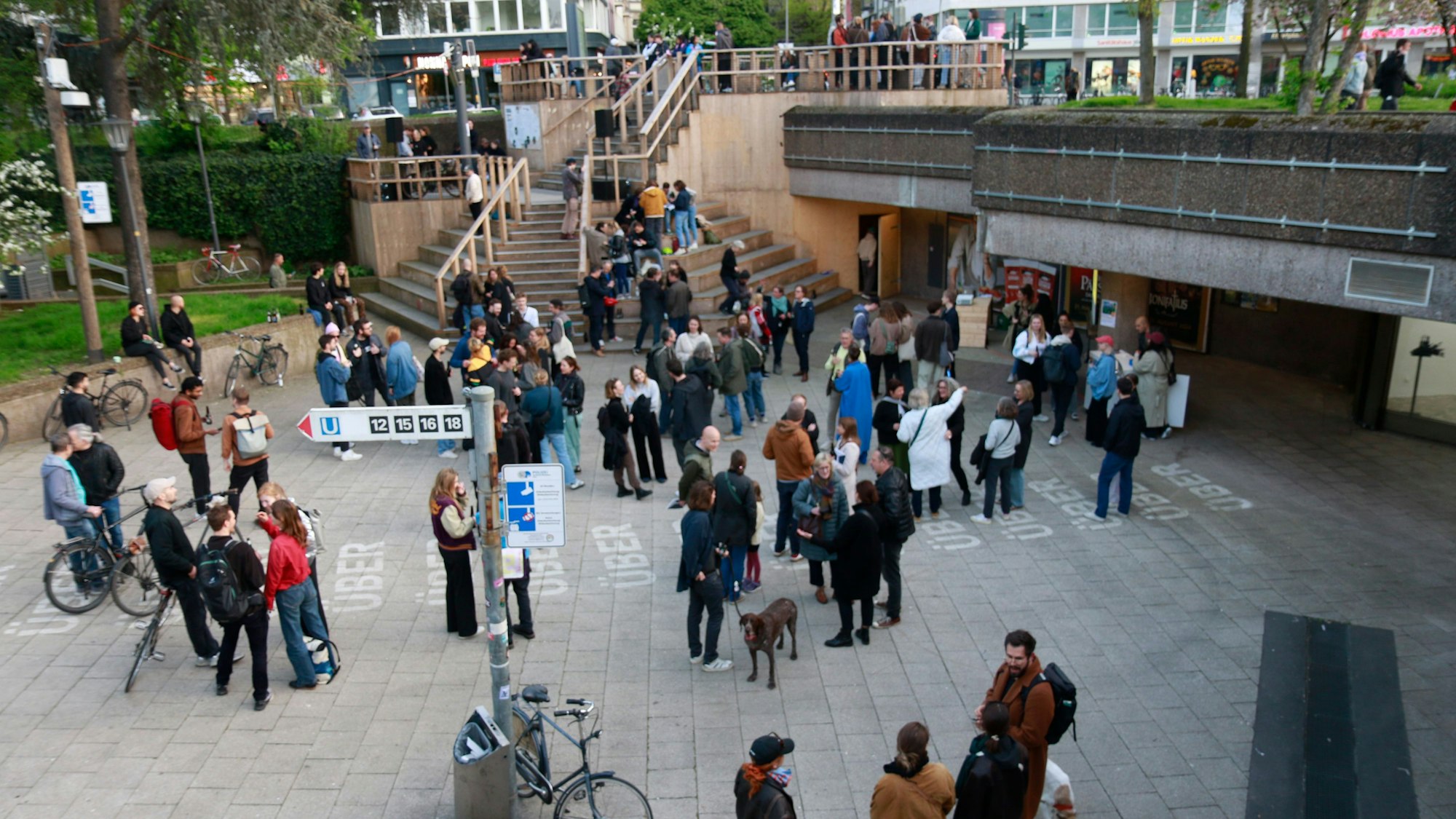 Die Holztreppe am Ebertplatz