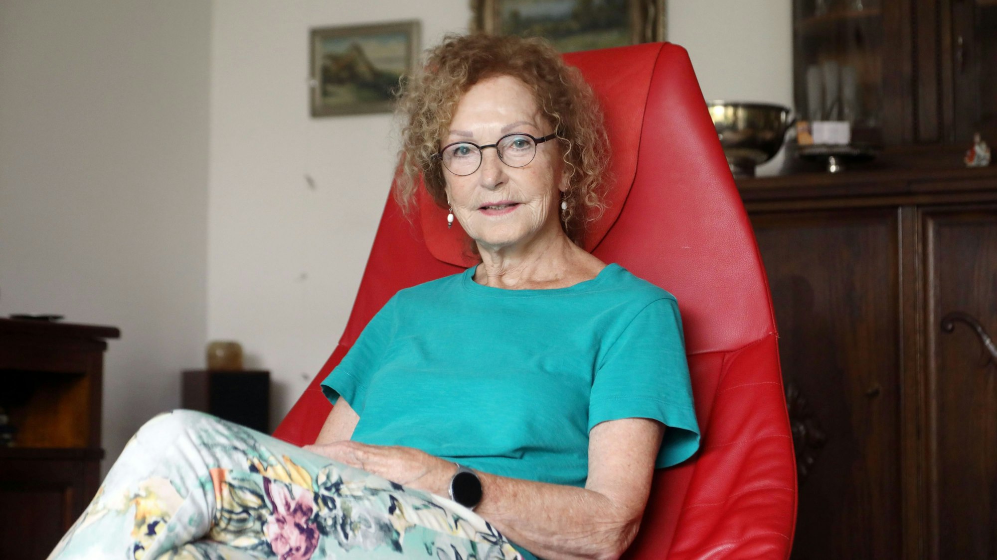 23.08.2024, Köln: Der Moment: Eva Klemps bekam kurz nach dem Tod ihrer Mutter eine Krebsdiagnose, erst Brust, dann Tumor im Kopf. Foto: Arton Krasniqi