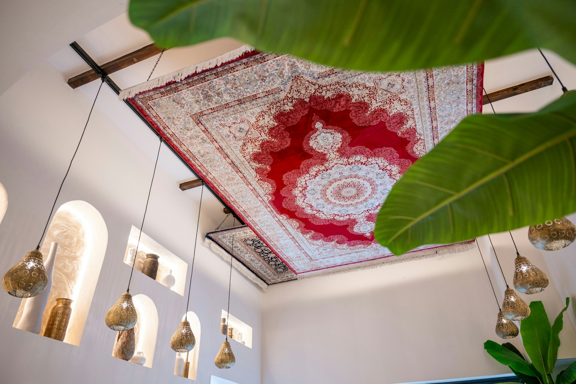 Orientalische Teppiche an der Decke: Helvaci Ali in Ehrenfeld