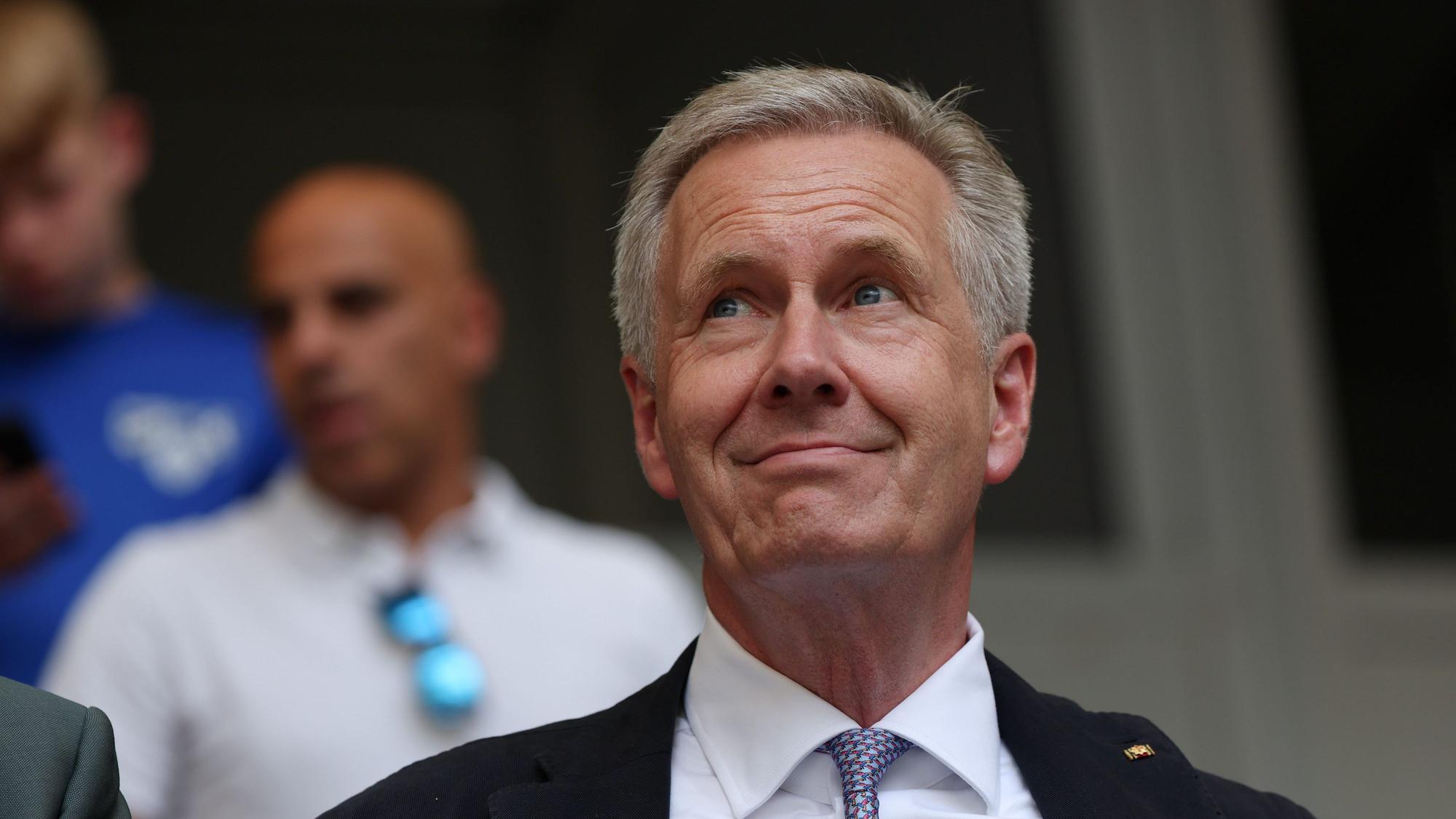 Christian Wulff (CDU), ehemaliger Bundespräsident, steht auf der Tribüne bei einem Tennisturnier. (Archivbild)