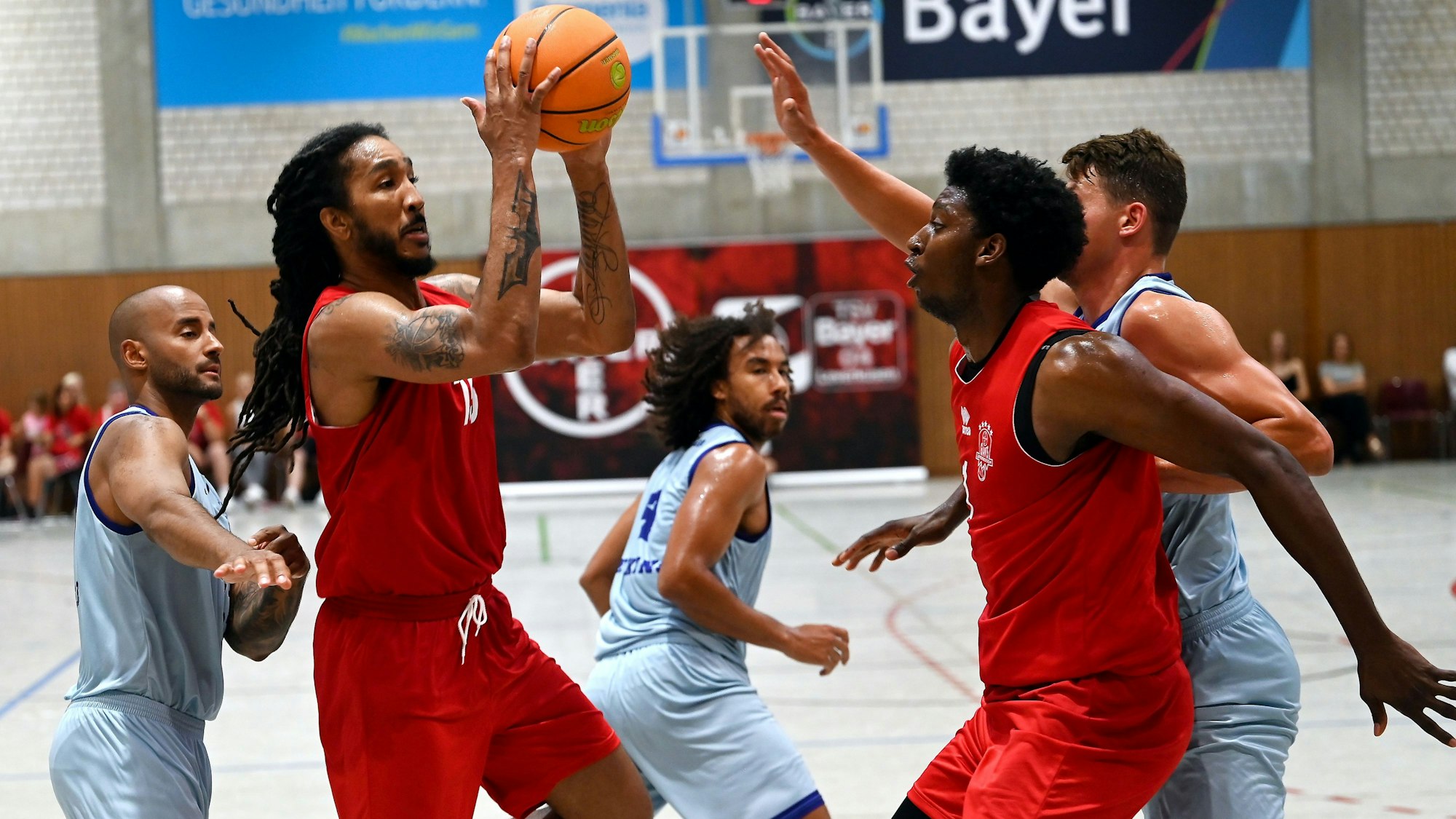 30.08.2024, Basketball-Bayer Giants - Deutzer TV
am Ball: Donte Nicholas (Bayer)
Foto: Uli Herhaus