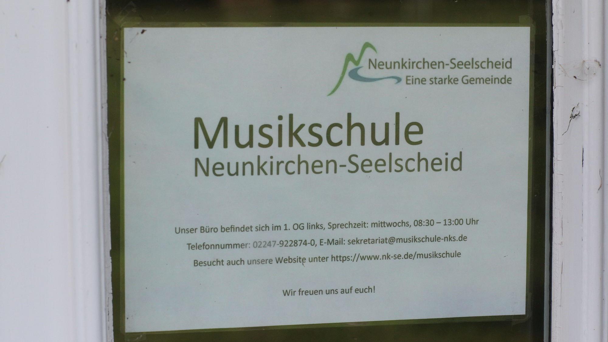 Schild der Musikschule in Neunkirchen-Seelscheid.