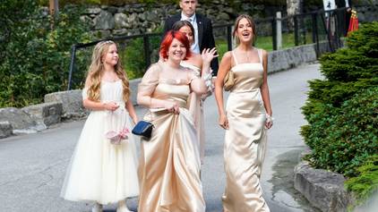 Die Töchter von Prinzessin Märtha Louise, Maud Angelica Behn (M), Emma Tallulah Behn und Leah Isadora Behn während der Hochzeit von Prinzessin Märtha Louise und Durek Verrett.