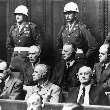 Wilhelm Frick (untere Reihe, Mitte) wurde nach Kriegsende bei den Nürnberger Prozessen 1946 zum Tode verurteilt. 1930 war Frick in Thüringen als erster NSDAP-Politiker Minister in einer Landesregierung geworden. (Archivbild)