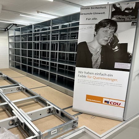 Das Konrad-Adenauer-Archiv der CDU wurde erweitert. Noch sind die Regale leer.