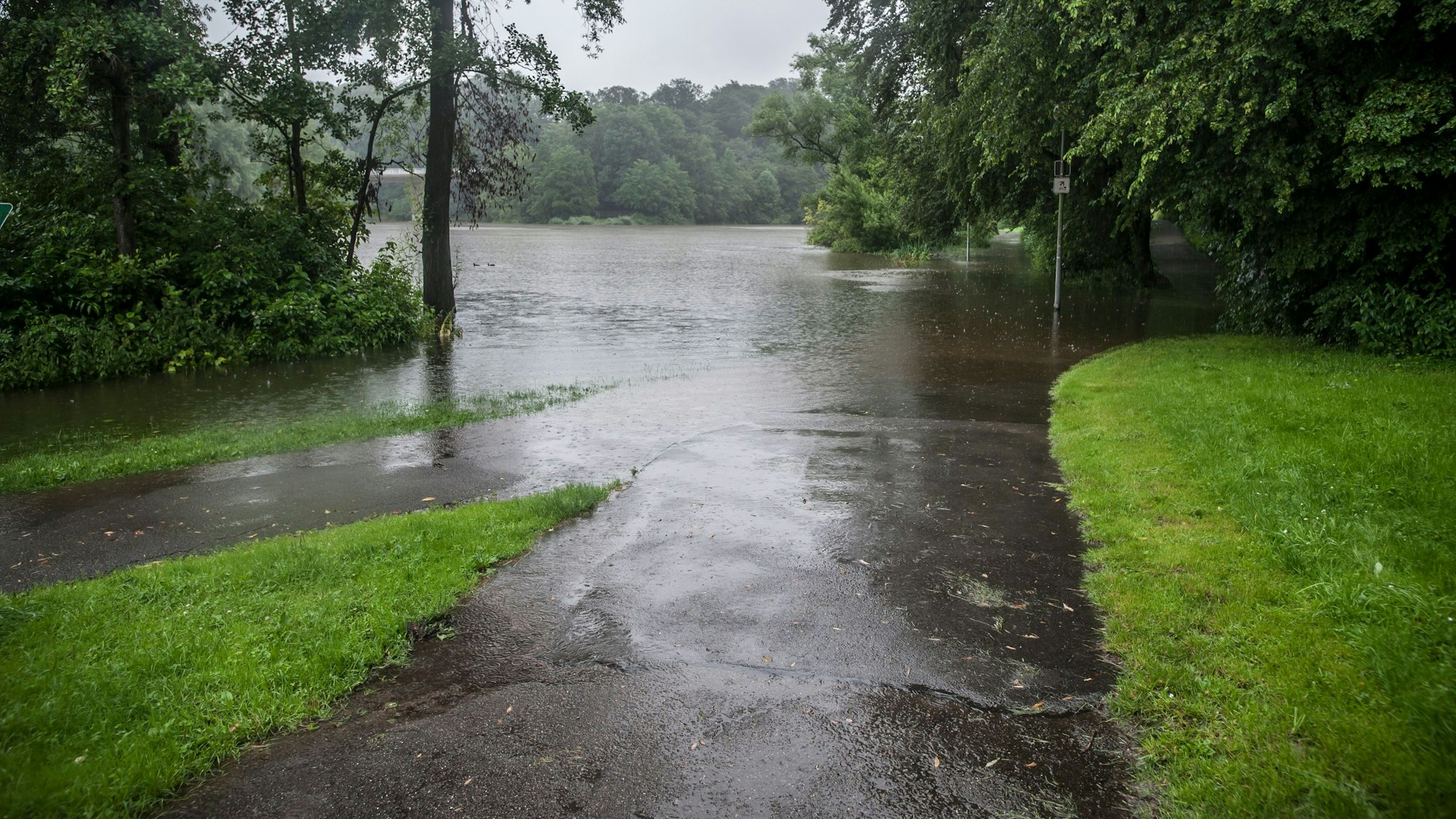 Der Oulusee droht am 14. Juli 2021 überzulaufen.