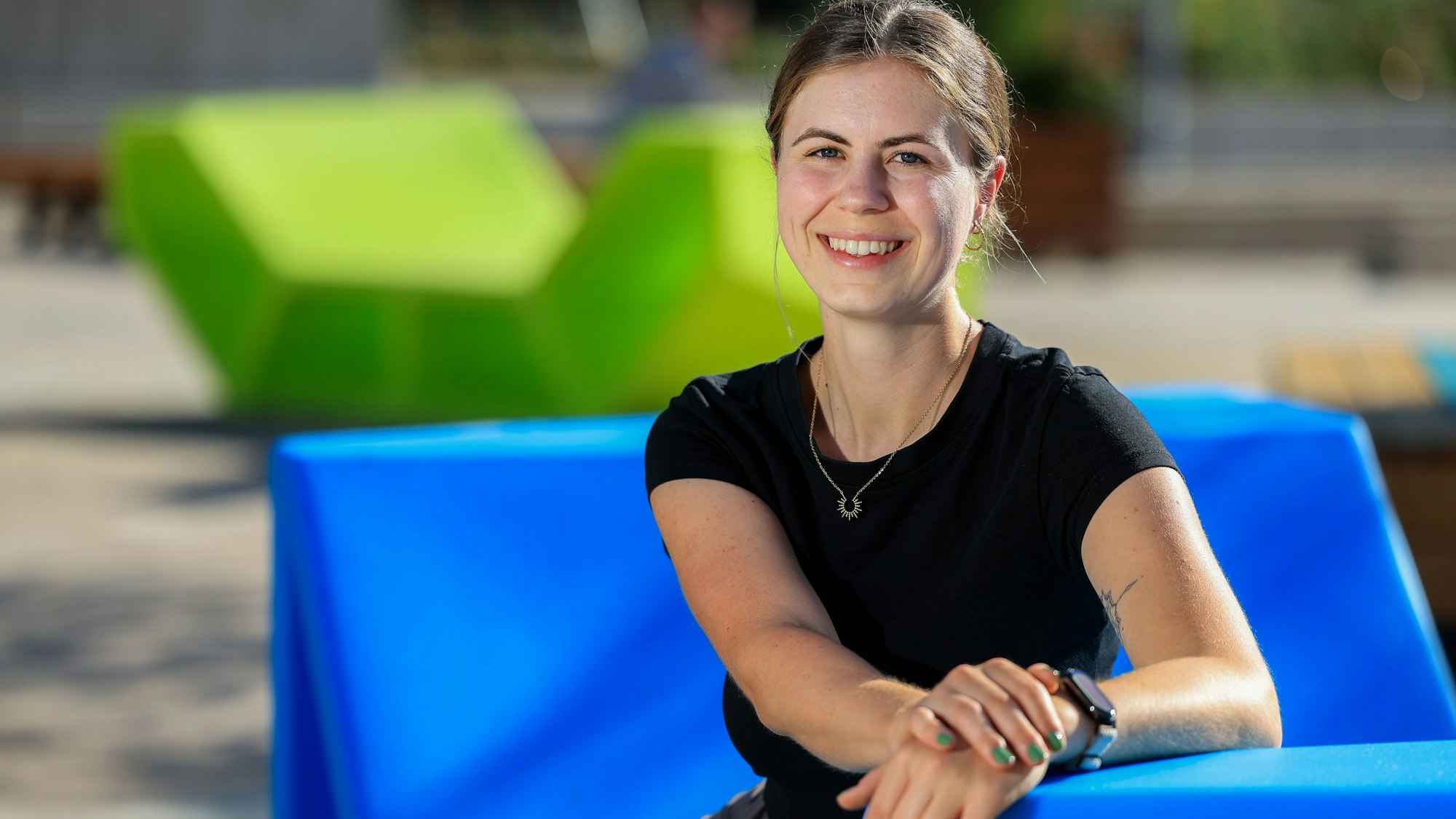 27.08.2024, Köln: Lena Jacobi ist die allererste Informatik-Absolventin der Uni Köln.
Foto: Michael Bause