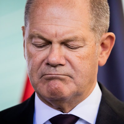 Olaf Scholz (SPD) bei einer Pressekonferenz. Der Bundeskanzler hat mit einem Statement zu den Landtagswahlen in Sachsen und Thüringen für Wirbel bei X gesorgt. (Archivbild)