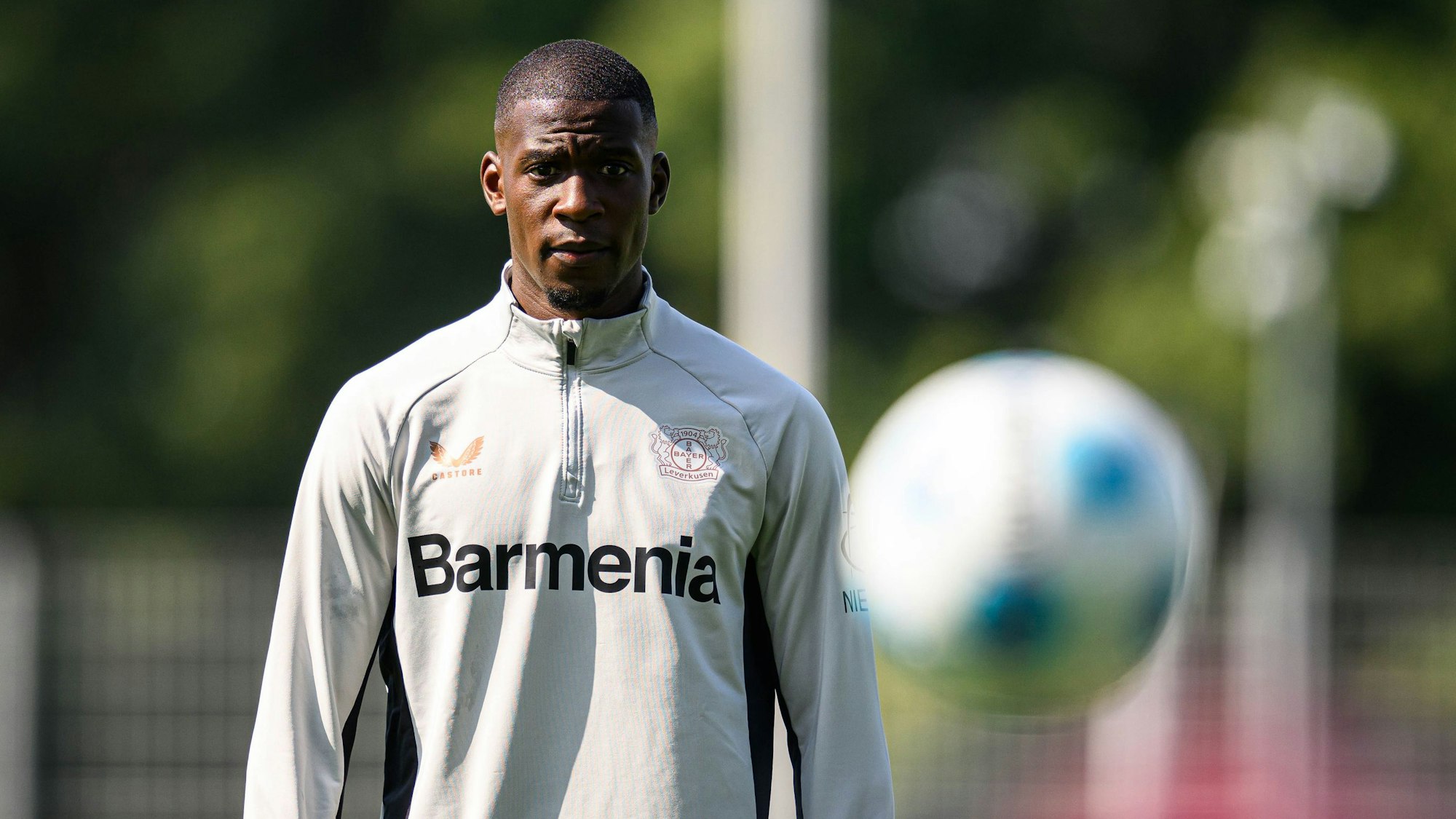 Nordi Mukiele im Training von Bayer 04 Leverkusen