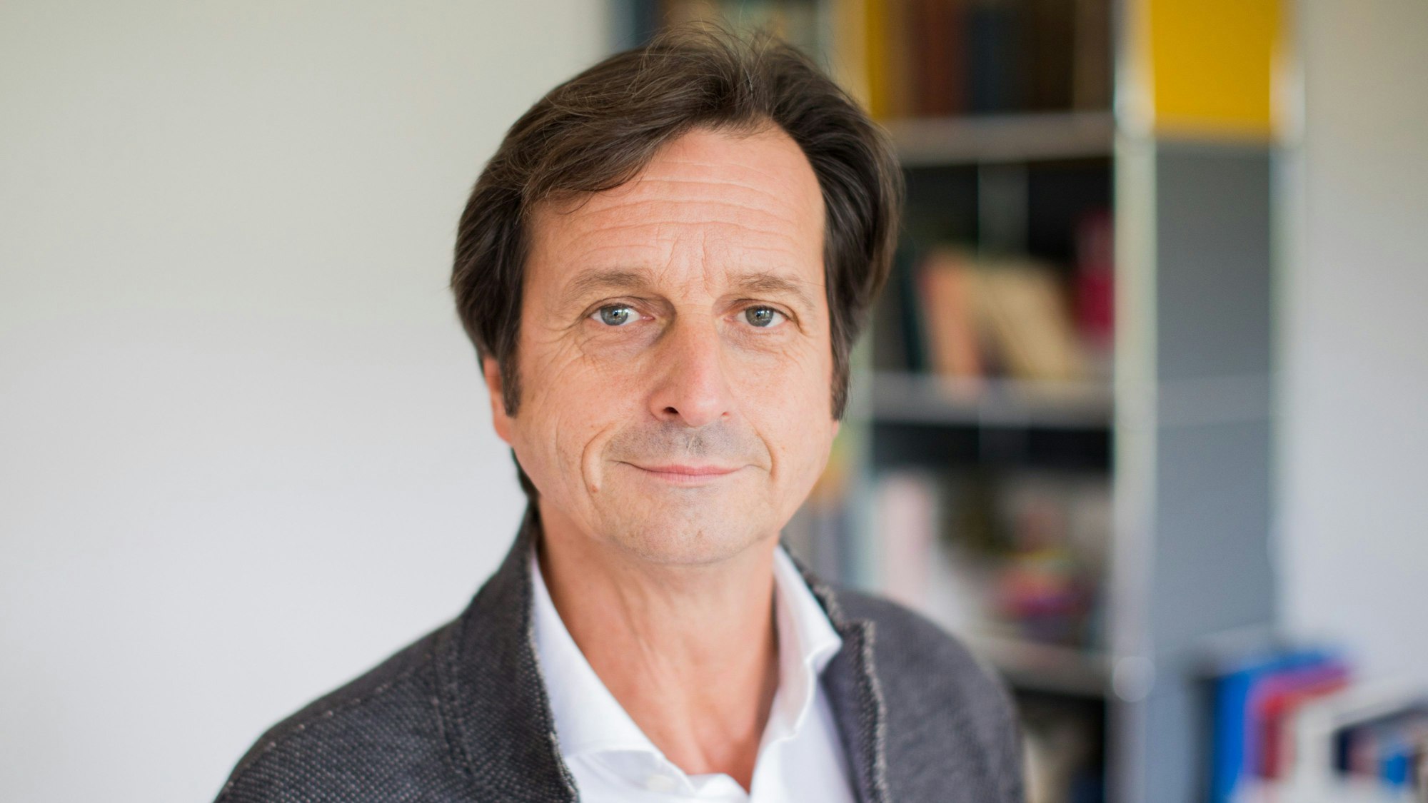 ARCHIV - 07.09.2017, Nordrhein-Westfalen, Köln: Stephan Grünewald, Leiter des Rheingold Instituts. (zu dpa: «Studie: Deutsche ziehen sich zunehmend ins Private zurück») Foto: Rolf Vennenbernd/dpa +++ dpa-Bildfunk +++