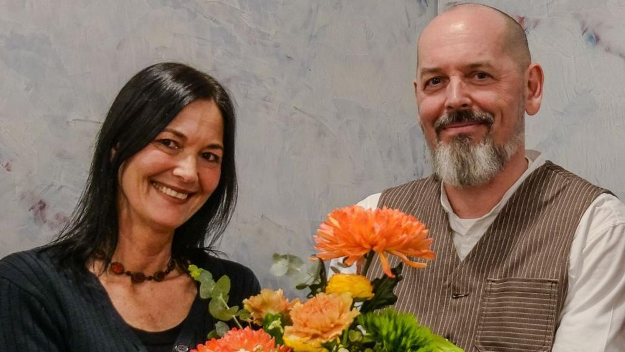 Tina Conrad und Thommy Mewes rufen zur Teilnahme an der Kundgebung für ein AfD-Verbot auf.