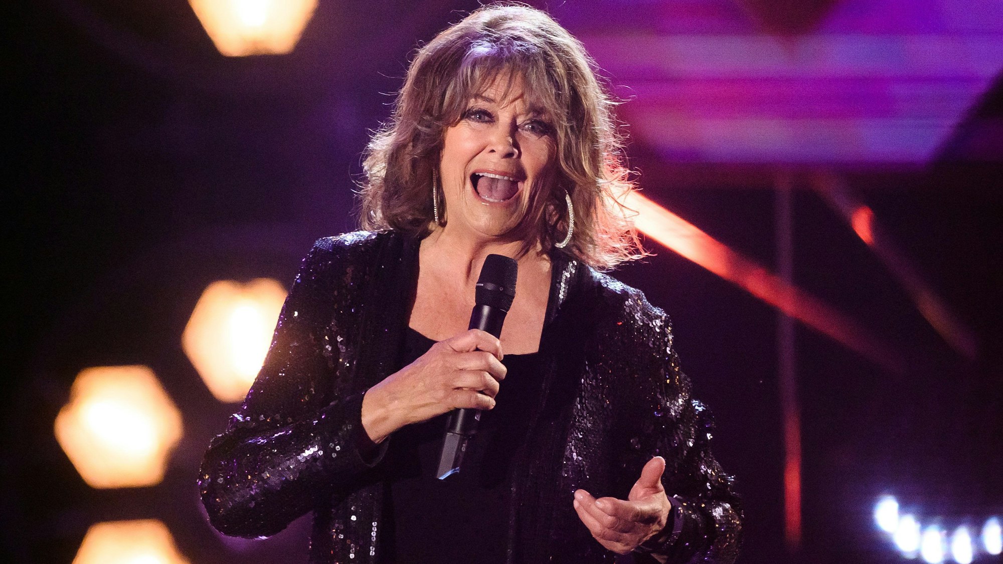 Wencke Myhre im Jahre 2019 bei 50 Jahre „ZDF-Hitparade“.