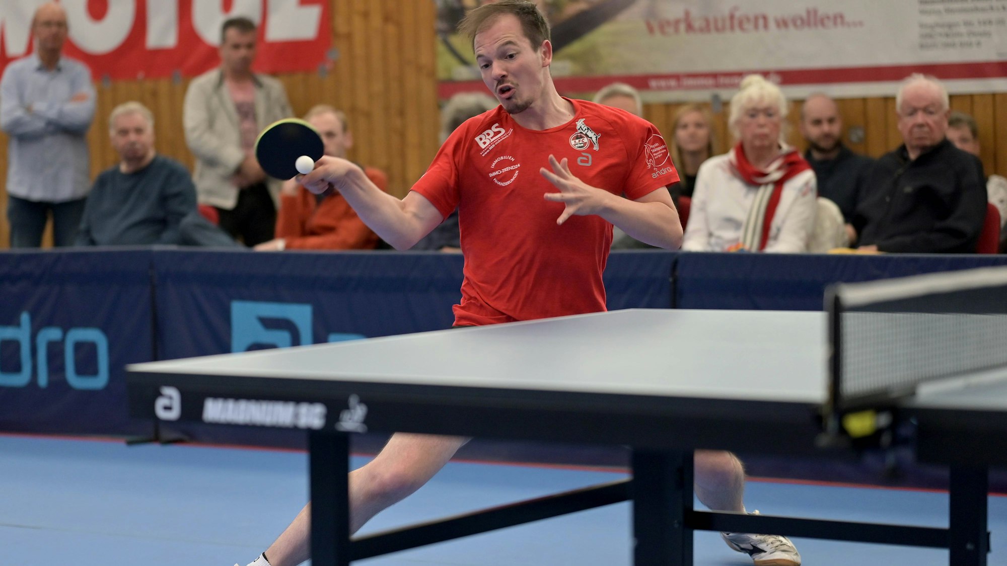 TT-Pokalmeisterschaft Achtelfinale 1. FC Köln - Post SV Mühlhausen am 17.09.2022 in den Sportstätte des Apostelgymnasiums in Köln Gianluca Walther  Köln  *** TT Cup Championship Round of 16 1 FC Cologne Post SV Mühlhausen on 17 09 2022 in the sports facilities of the Apostelgymnasium in Cologne Gianluca Walther Cologne xJFx