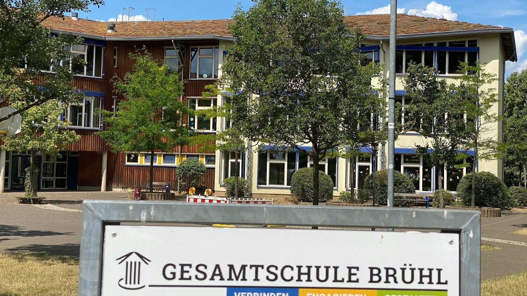 Zu sehen ist die Gesamtschule.