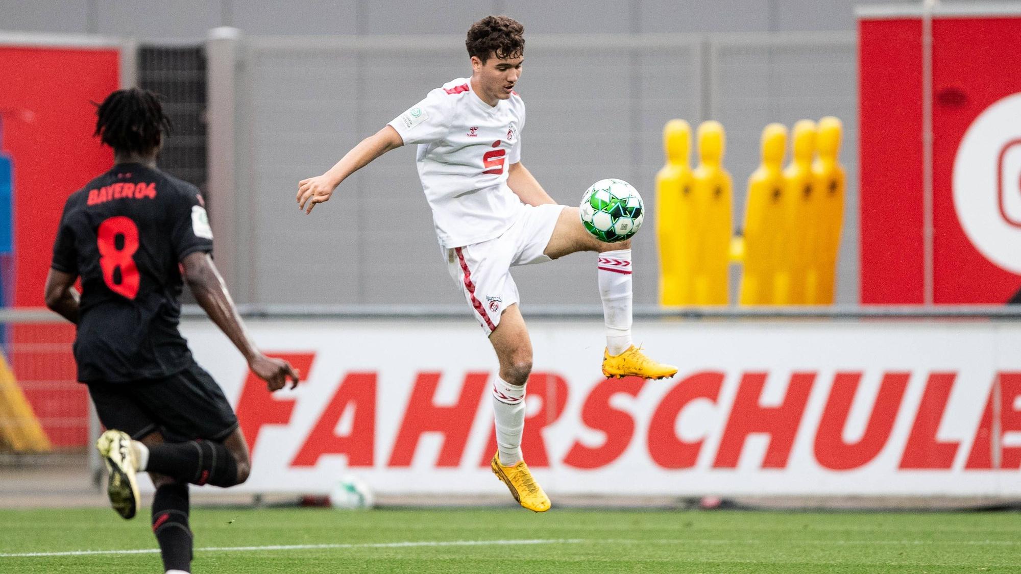 FVM-Pokal Finale A-Junioren 2024: Bayer 04 Leverkusen - 1.FC Köln 15.05.2024 Etienne Borie 1.FC Köln U19, 7 FVM-Pokal Finale A-Junioren 2024: Bayer 04 Leverkusen - 1.FC Köln Rasenplatz am Ulrich-Haberland-Stadion, Leverkusen 15.05.2024 *** FVM Cup Final A Juniors 2024 Bayer 04 Leverkusen 1 FC Köln 15 05 2024 Etienne Borie 1 FC Köln U19, 7 FVM Cup Final A Juniors 2024 Bayer 04 Leverkusen 1 FC Köln Pitch at Ulrich Haberland Stadium, Leverkusen 15 05 2024 Copyright: xBEAUTIFULxSPORTS/Buriakovx
