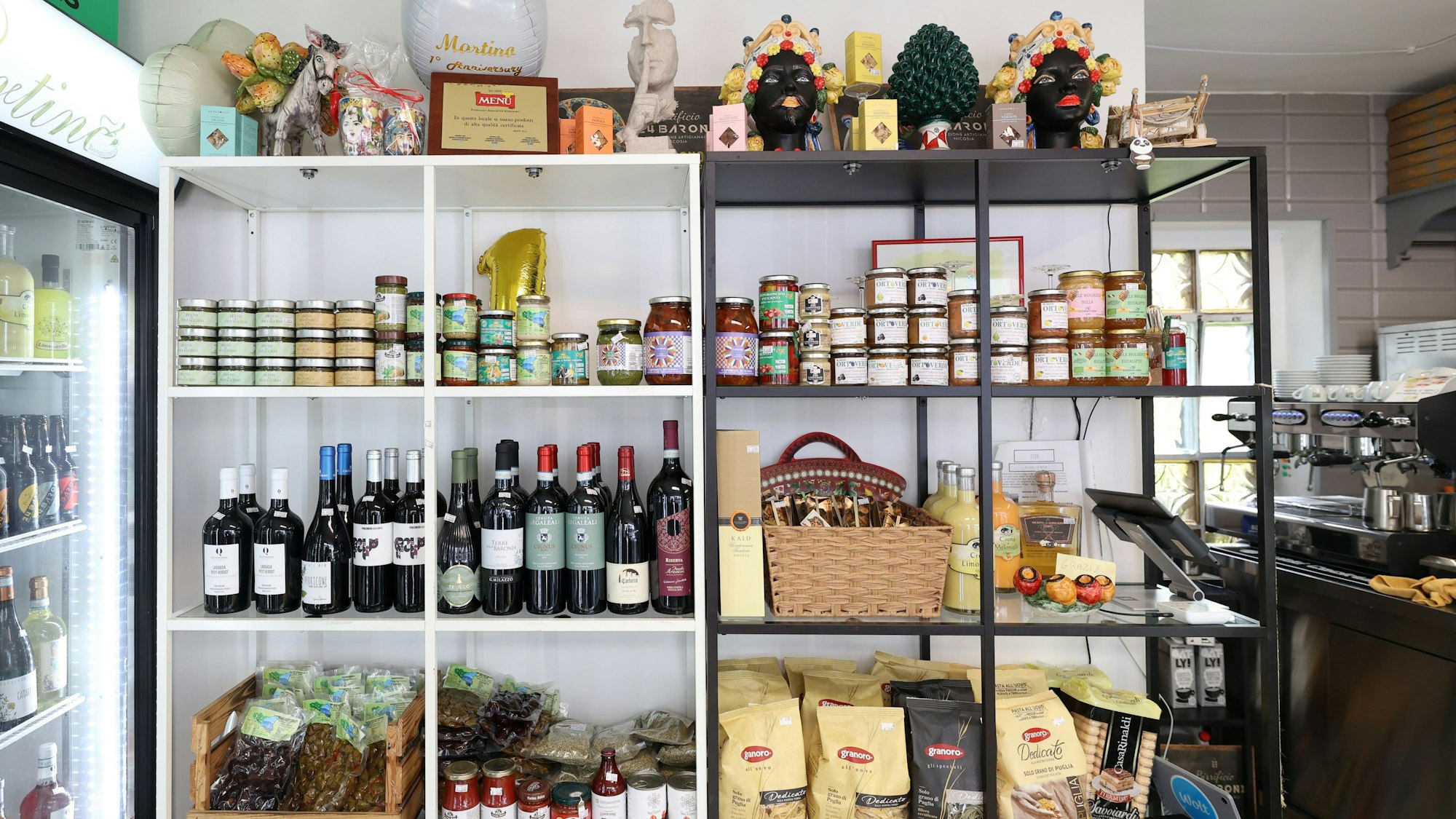 21.08.2024
Köln:
Kolumne „Lieblingsort“ von Julia Floß über das Martino Italy Snack and More.
Foto: Martina Goyert