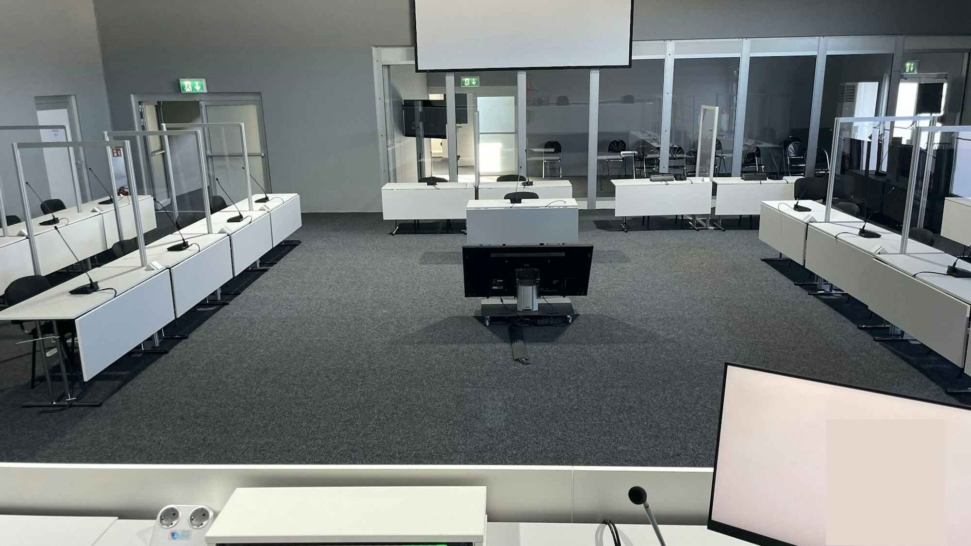 So könnte es im Inneren der Leichbauhalle am Kölner Justizzentrum aussehen.