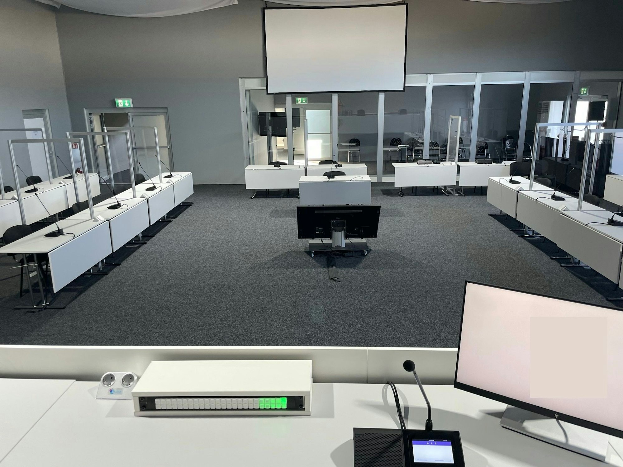 So könnte es im Inneren der Leichtbauhalle am Kölner Justizzentrum aussehen.