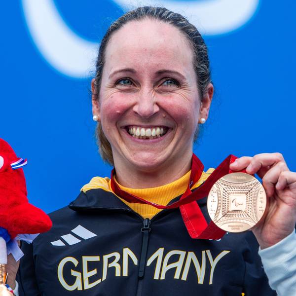 Annika Zeyen-Giles