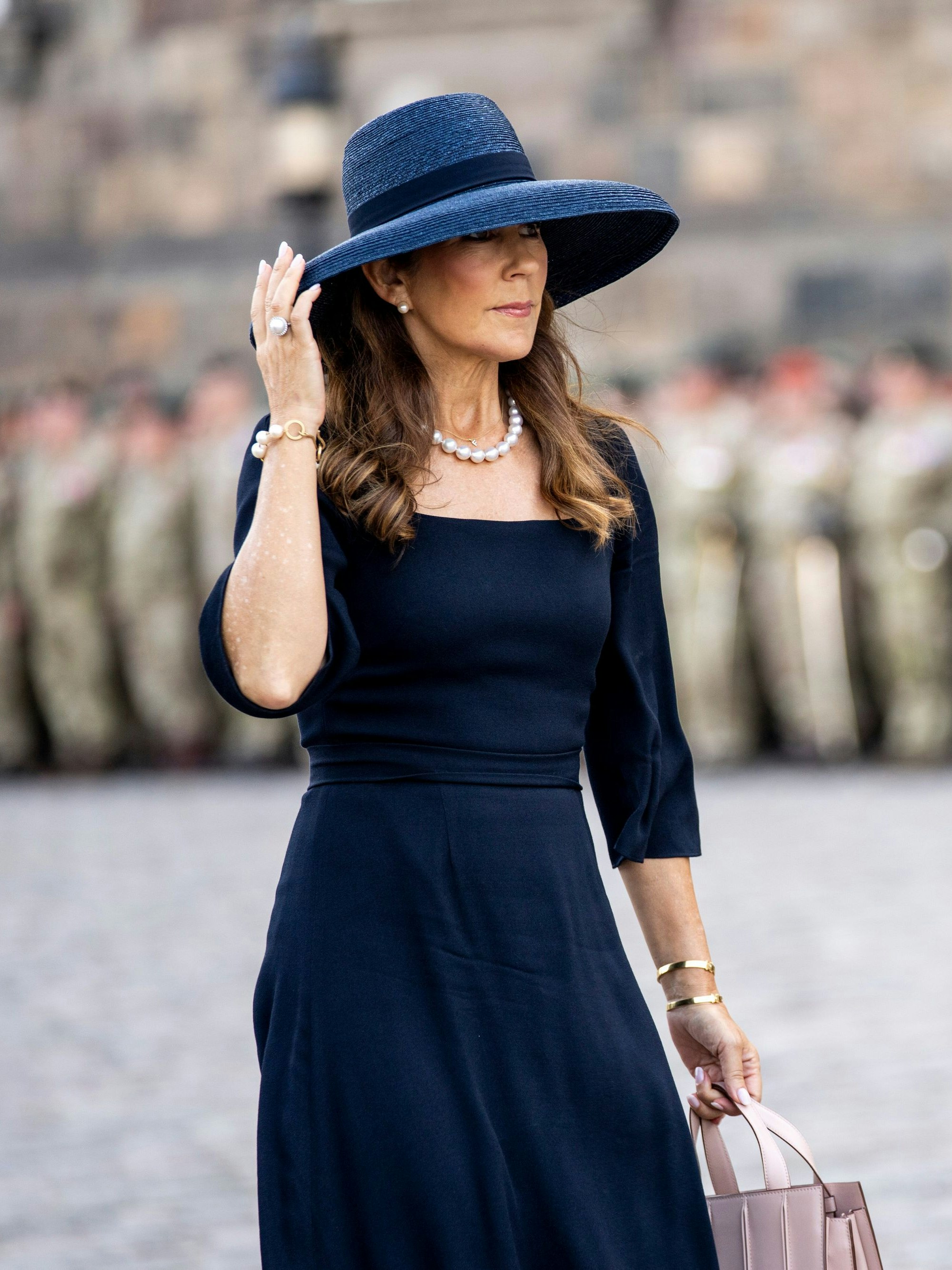 Dänemarks Königin Mary bei der Parade im Rahmen der Gedenkfeier zum Tag der dänischen Flagge auf dem Christiansborg Palace Square.