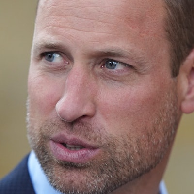 Prinz William besucht die Saatchi Gallery, um sich die Ausstellung „Homelessness: Reframed“ anzusehen.