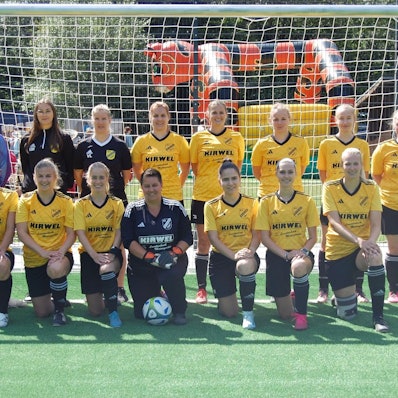 Das Bild zeigt die Fußballerinnen des SV Mutscheid.