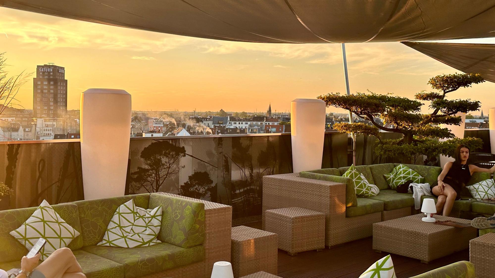 Auf der Dachterrasse des Savoy in Köln