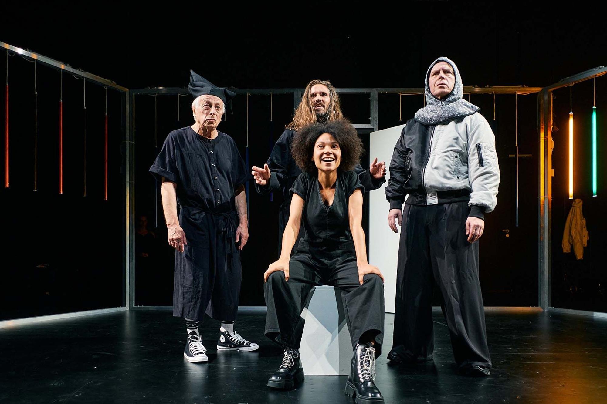 Szene aus der Inszenierung des Comedia Theaters