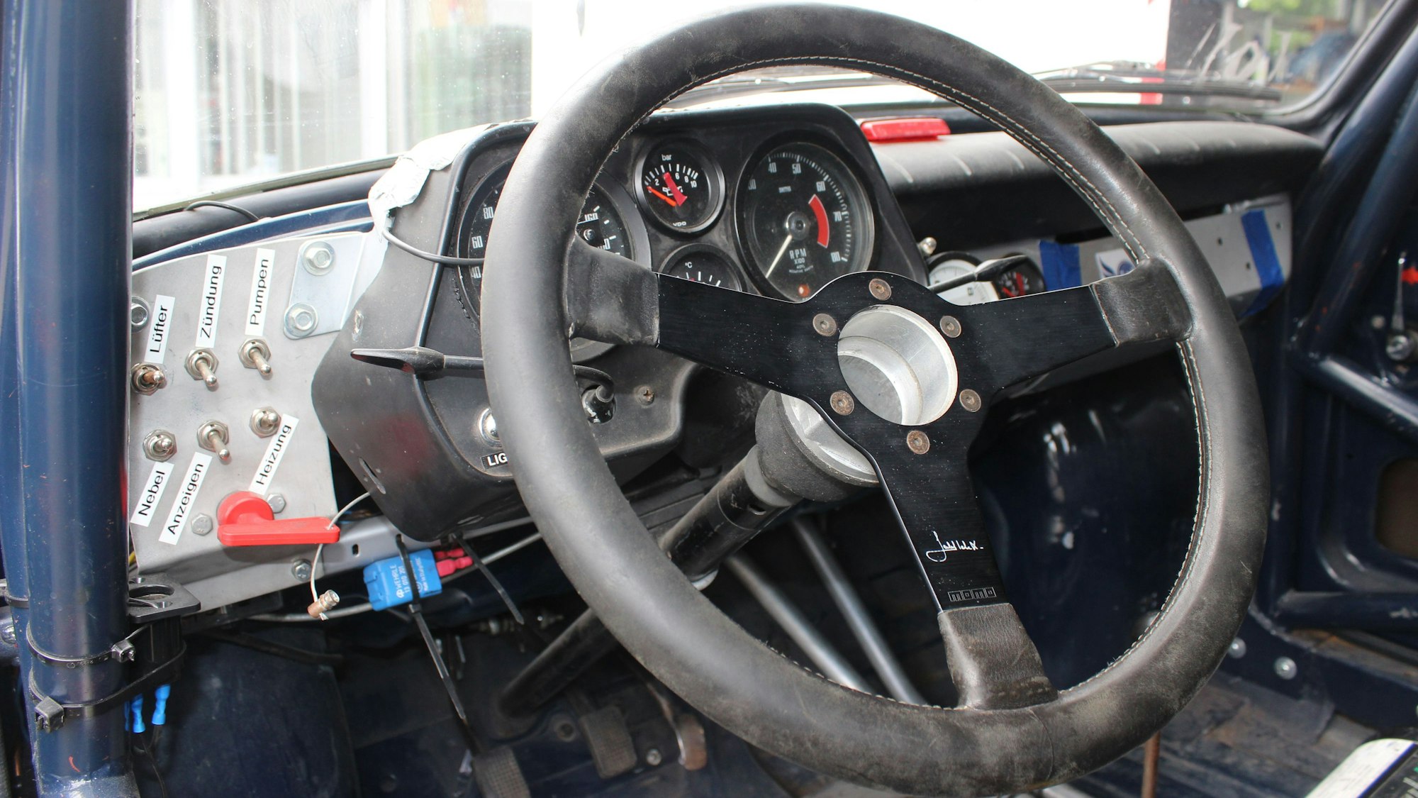 Oldtimer-Serie Alte Liebe rostet nicht: Harter Arbeitsplatz in der schottischen Rennsemmel: Der Hillman Imp von innen