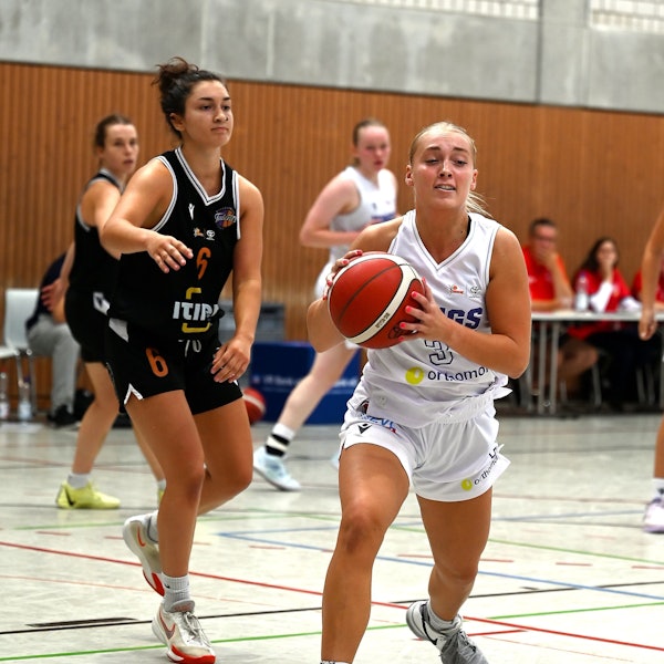 30.08.2024, Basketball-Wings Leverkusen - Rhöndorf
rechts: Hannah Belanger (Wings)
Foto: Uli Herhaus