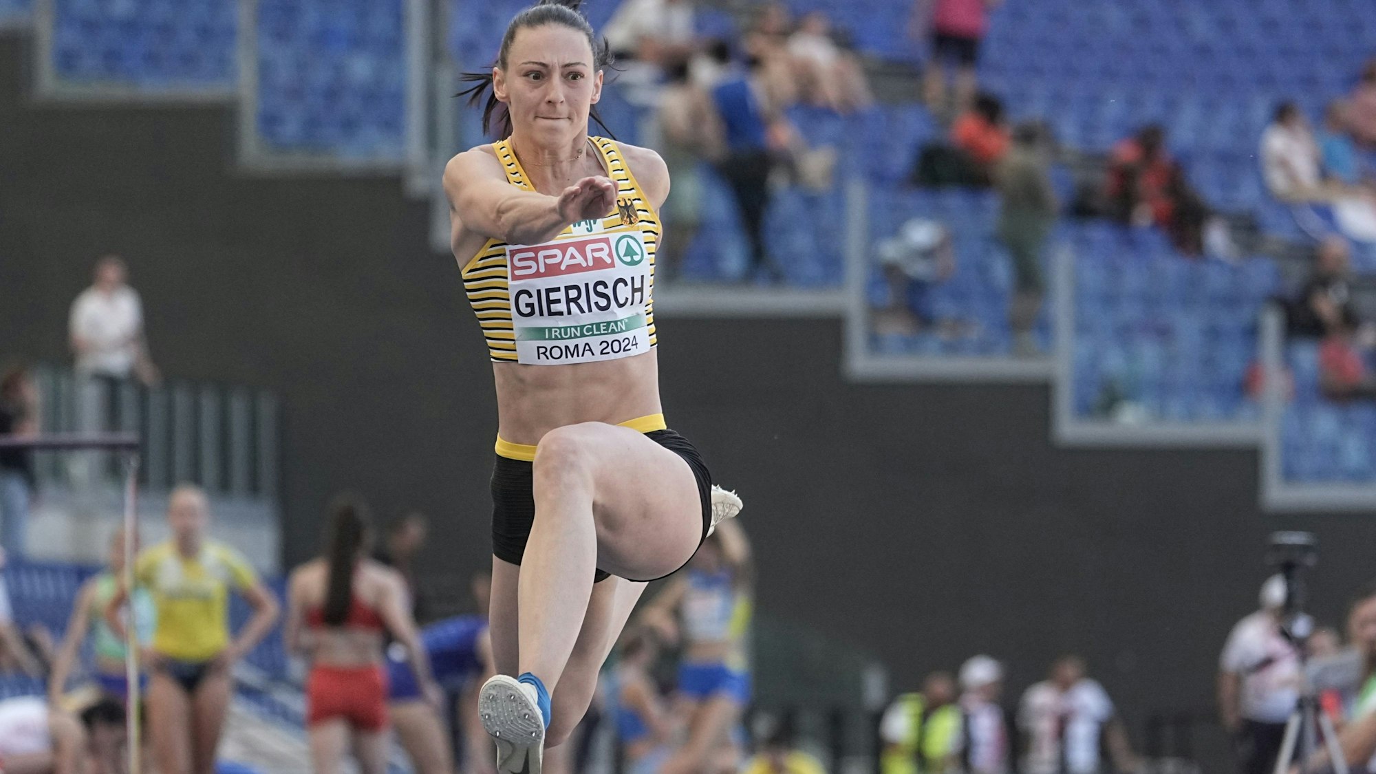ARCHIV - 07.06.2024, Italien, Rom: Leichtathletik: EM: Kristin Gierisch, Deutschland, Dreisprung, Frauen. (zu dpa: «Dreispringerin Gierisch beendet Karriere») Foto: Michael Kappeler/dpa +++ dpa-Bildfunk +++