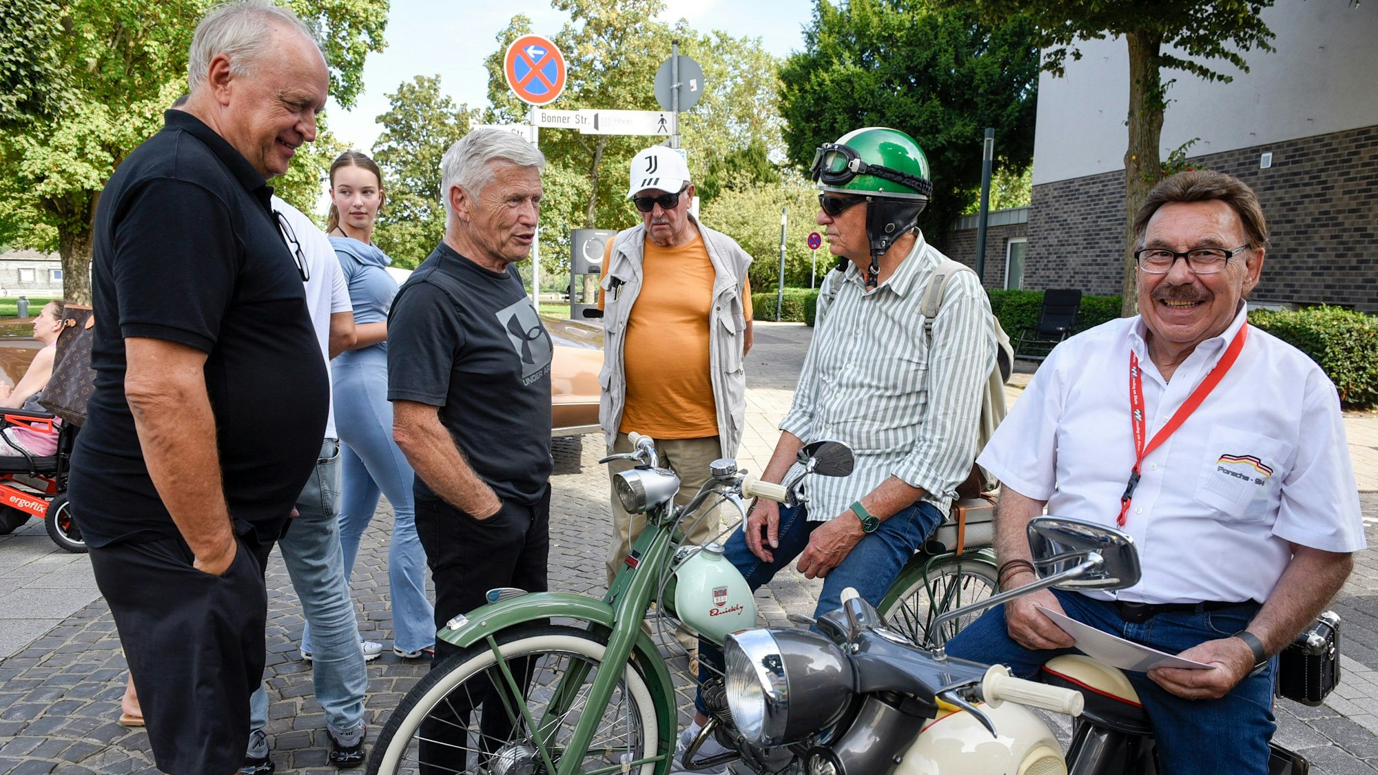 Manfred Behr und Karl Willi Gerhardt erfüllten sich den Traum auf zwei Rädern.