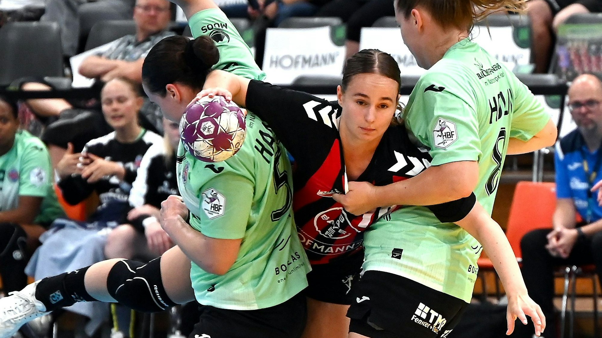08.09.2024, Handball-Bayer Leverkusen - Thüringen
mitte: Sophia Cormann (Bayer)
Foto: Uli Herhaus