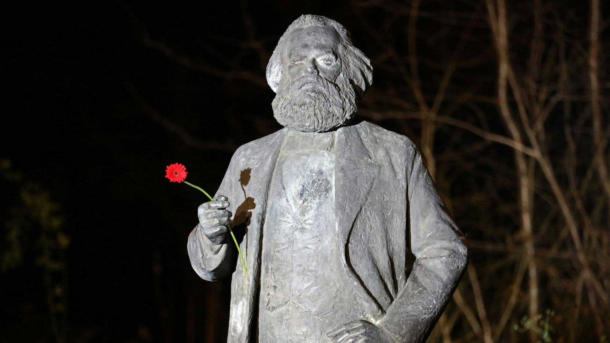 Das Karl-Marx-Denkmal in Neubrandenburg.