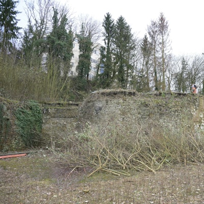 Das Foto zeigt die historischen Kalköfen im Zillertal.